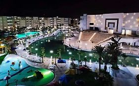 Palm Lake Resort Folla